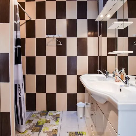 Poolside Escape By Arcachon Feriehus La Teste-de-Buch