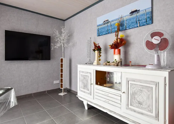 Poolside Escape By Arcachon *