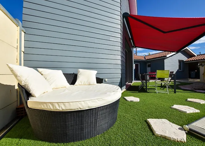 Poolside Escape By Arcachon Semesterbostad *